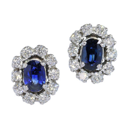Boucles d'oreilles Boucles d’oreilles en or blanc 18k, saphirs et diamants 58 Facettes 60DECE08030D43909A592D01E333D86D