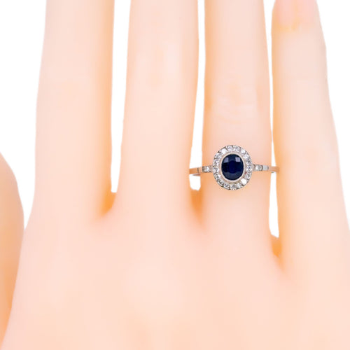 Bague 54 Bague halo en platine, saphir et diamants 58 Facettes 6ED0D62560E04110A6BCE45954990B8A