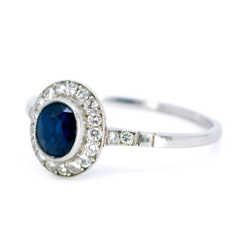Bague 54 Bague halo en platine, saphir et diamants 58 Facettes 6ED0D62560E04110A6BCE45954990B8A