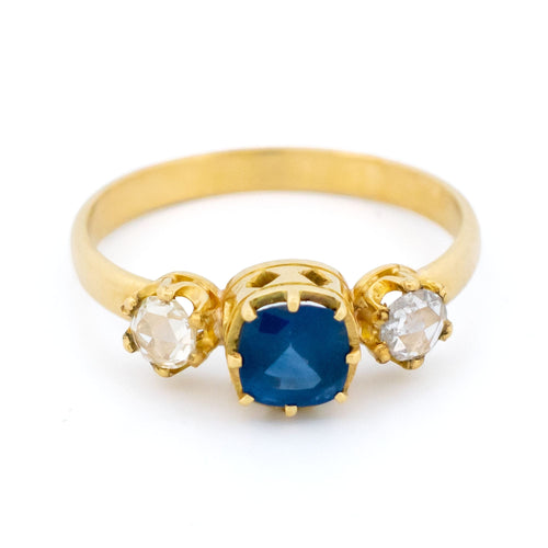 56 Bague trilogie en or 14k avec saphir et diamants 58 Facettes 1564B106B484426AA9E2B58EDAD50D00
