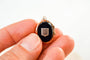Médaillon - Pendentif ouvrant en or jaune 18 carats et onyx 58 Facettes 3903