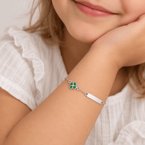 Bracelet Bracelet trèfle émaillé en or blanc 18k 58 Facettes CB02OB03M0TFC