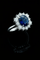 Bague 57 Bague marguerite hexagonale en or blanc, saphir et diamants 58 Facettes