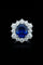Bague 57 Bague marguerite hexagonale en or blanc, saphir et diamants 58 Facettes