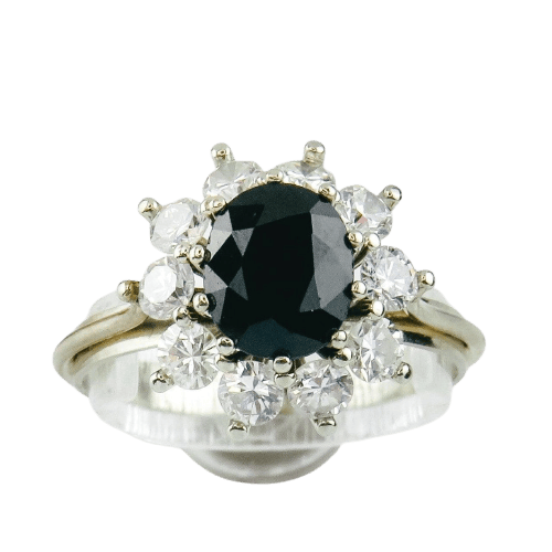 Bague 56 Bague en or blanc avec saphir et diamants 58 Facettes 1603