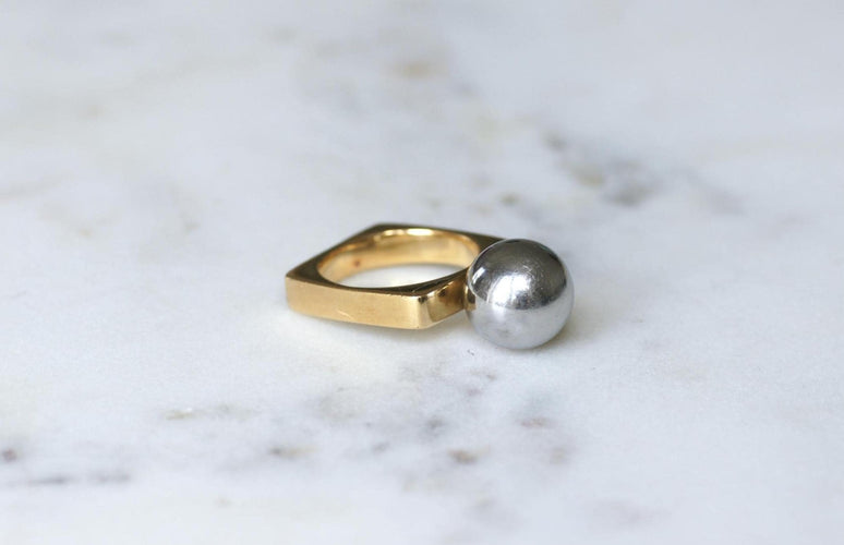 Bague 54 Dinh Van - Bague Boule en or jaune et hématite 58 Facettes