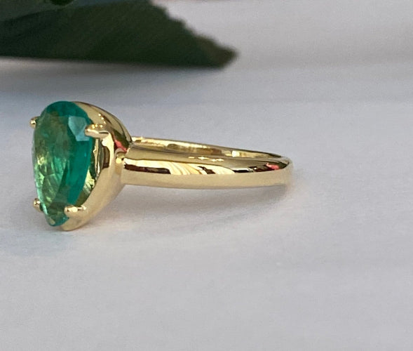 Bague Bague cocktail en or jaune 18 ct et émeraude 58 Facettes ring