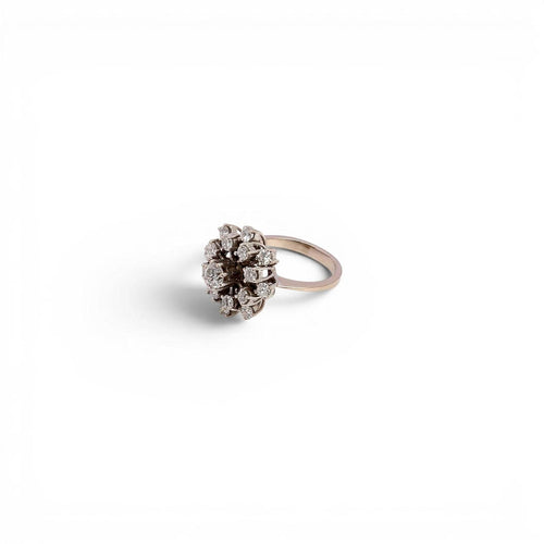 Bague 54.5 Bague rosette 1940-1945 en or 18 ct et diamants 58 Facettes Q115B(947)