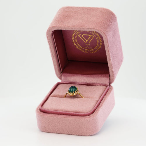 Bague 56 Bague en or jaune 14 ct avec opale noire naturelle 58 Facettes R003