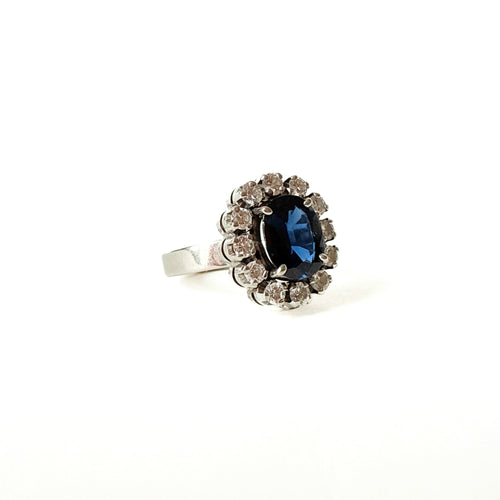 https://cdn.shopify.com/s/files/1/0943/8576/6747/files/marguerite-saphir_6de38189-4e47-4788-a2f3-c1d461ca3d9d.jpg?v=1779381898