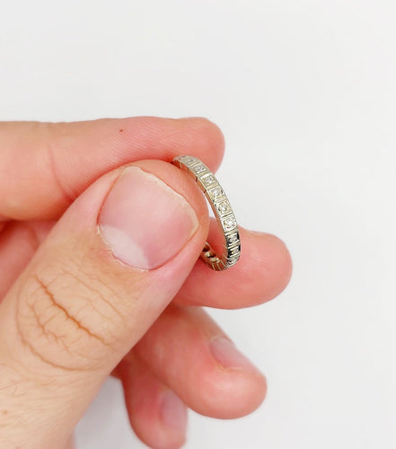 Bague 52 Alliance américaine Art déco en or blanc 18k et diamants 58 Facettes A07224