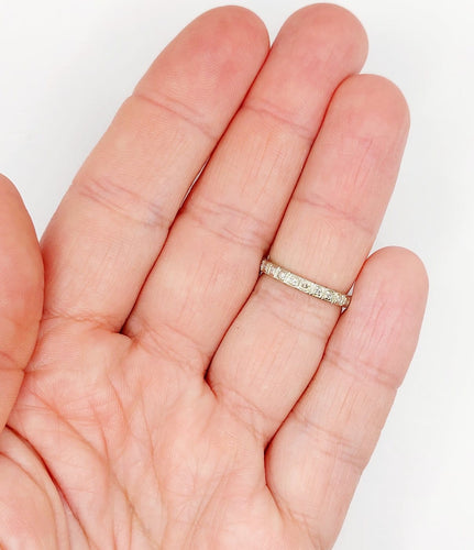 Bague 52 Alliance américaine Art déco en or blanc 18k et diamants 58 Facettes A07224