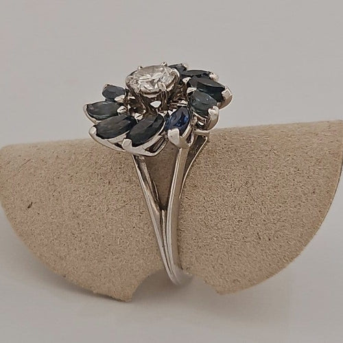 Bague 49.5 Bague en or blanc avec saphirs navette et diamant 58 Facettes 3042047
