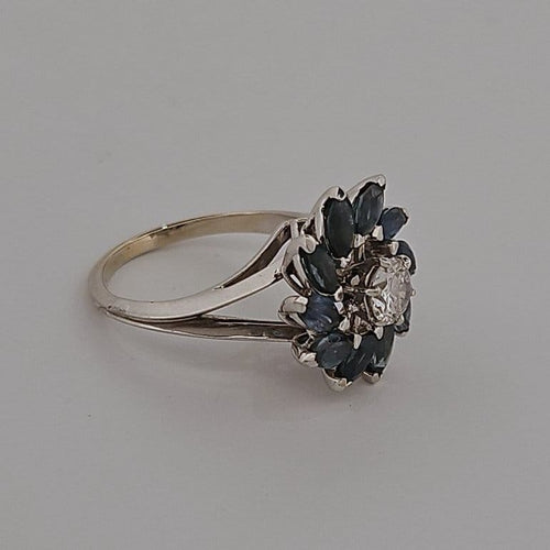 Bague 49.5 Bague en or blanc avec saphirs navette et diamant 58 Facettes 3042047