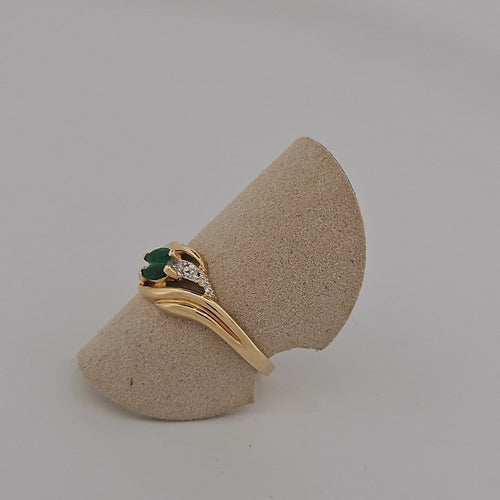 Bague 55 Bague en or jaune, émeraudes et brillants 58 Facettes 2584671