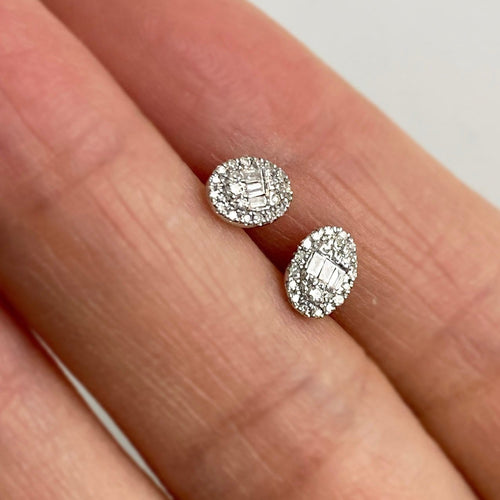 Boucles d'oreilles Boucles d'oreilles en or blanc 18K et diamants 58 Facettes GER1400WG