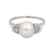 Bague 55 Bague en or blanc et platine, perle et diamants 58 Facettes 5488787CN