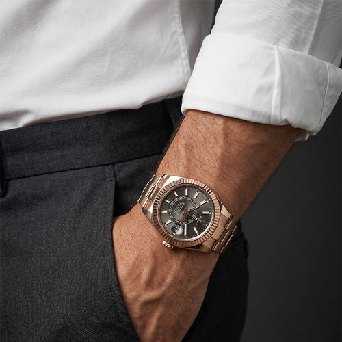 Montre Rolex Sky-Dweller - Montre Oyster Perpetual en or rose 58 Facettes OC-68802062