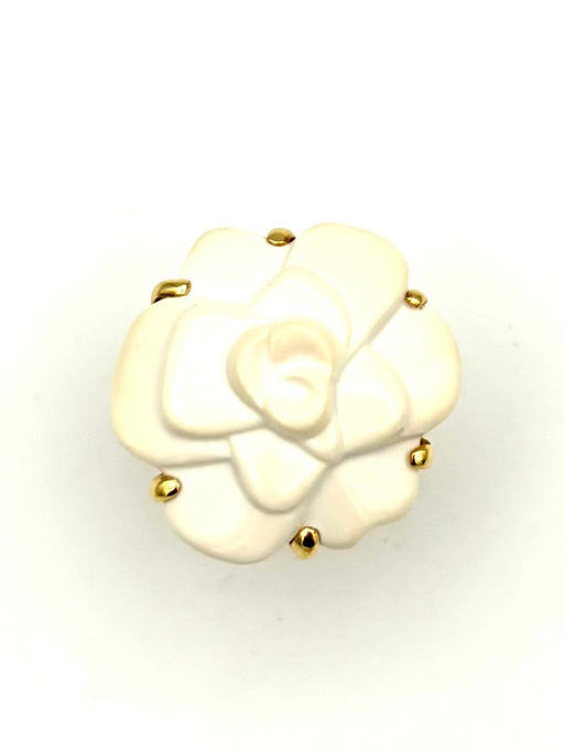 Bague 50 Chanel Camélia - Bague grand modèle en or jaune et agate blanche 58 Facettes CHANEL BG