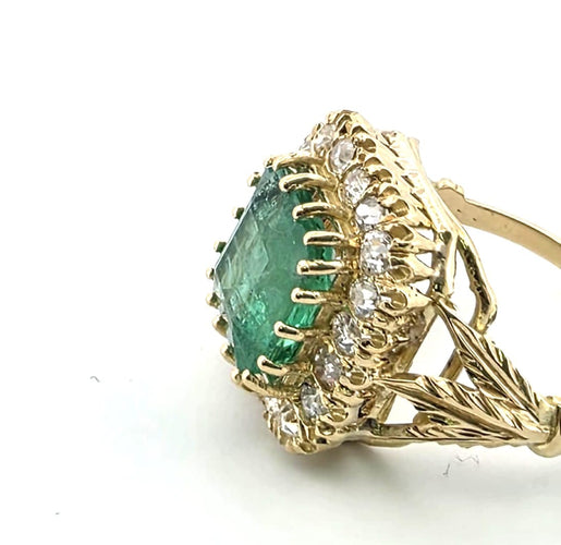 Bague 52 Bague en or jaune 18 ct, diamants et émeraude 58 Facettes 299/26 H