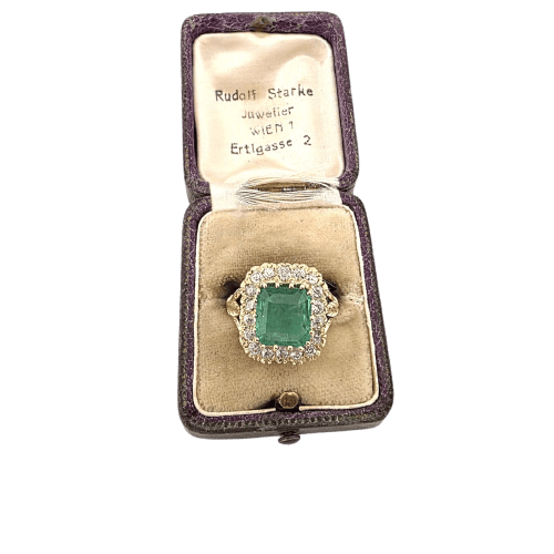 Bague 52 Bague en or jaune 18 ct, diamants et émeraude 58 Facettes 299/26 H