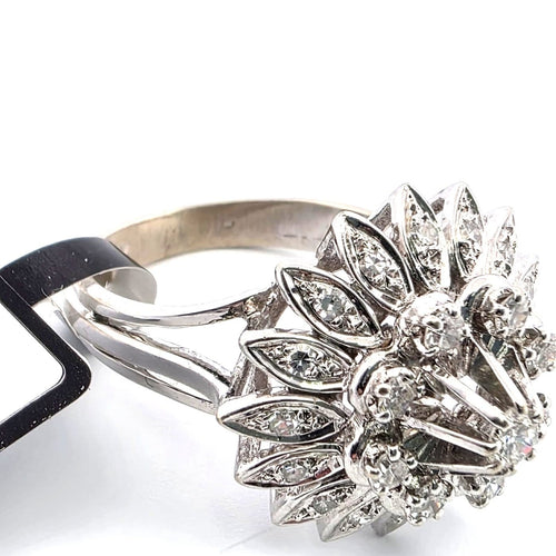 Bague 52 Bague en or blanc 18 kt et diamants 58 Facettes 340/26 B 179/26