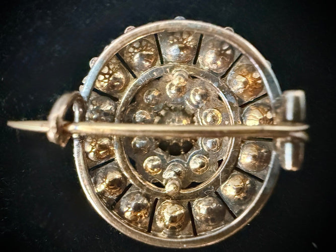 Broche Napoléon III - Broche en or jaune 18K et diamants taille rose 58 Facettes Broche 11