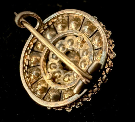 Broche Napoléon III - Broche en or jaune 18K et diamants taille rose 58 Facettes Broche 11