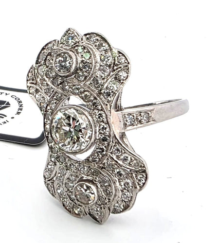 Bague 52 Bague en or blanc 18 kt et diamants 58 Facettes 379/26 A 188/26