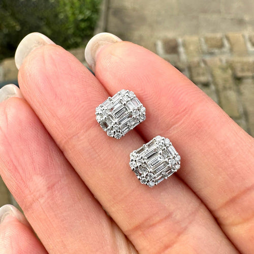 Boucles d'oreilles AITCHES One of A Kind - Boucles d'oreilles en or blanc et diamants 58 Facettes GER1049WG
