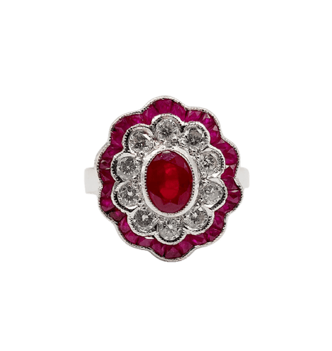 Bague 53.5 Bague marguerite vintage en or blanc, rubis et diamants 58 Facettes A07261