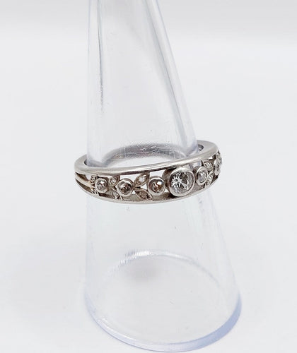 Bague 54 Bague jarretière Art déco en platine et diamants 58 Facettes A07266