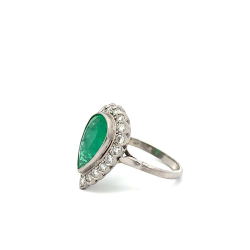 Bague 57 Queen - Bague en platine avec émeraude de Colombie et diamants 58 Facettes 50465