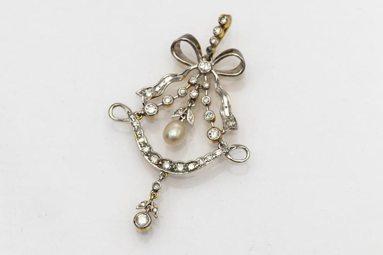 Pendentif Belle Époque - Pendentif en or jaune, or blanc, diamants et perle 58 Facettes 10231
