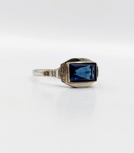 Bague 56 Art déco - Bague géométrique en or blanc 18k et verre bleu 58 Facettes A07155