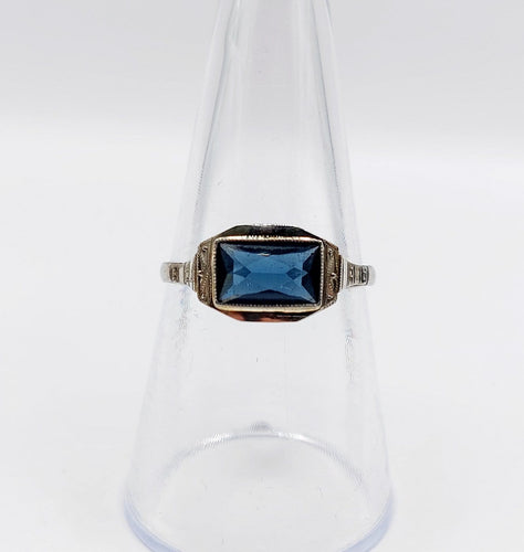 Bague 56 Art déco - Bague géométrique en or blanc 18k et verre bleu 58 Facettes A07155