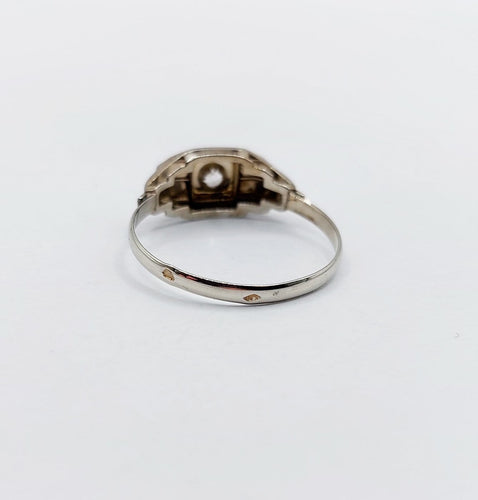 Bague 54.5 Bague tank Art déco en or blanc 18k et spinelle synthétique 58 Facettes A07171