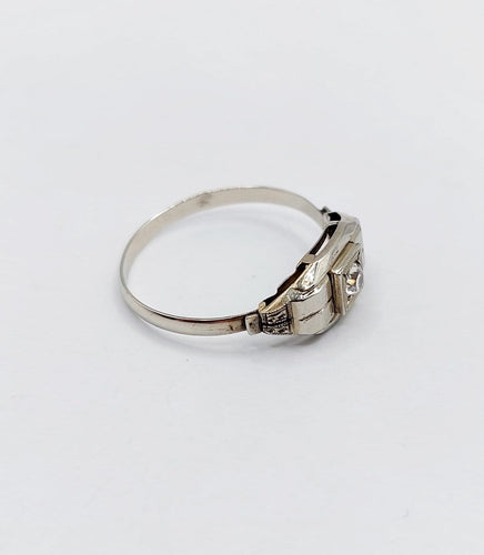 Bague 54.5 Bague tank Art déco en or blanc 18k et spinelle synthétique 58 Facettes A07171