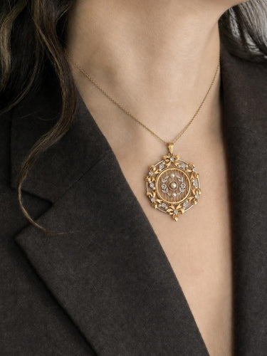 Pendentif Belle Époque - Pendentif rond en or jaune, perles et diamants 58 Facettes 1233.4