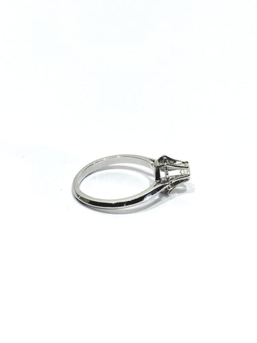 Bague 53 Bague solitaire en or blanc et diamant 58 Facettes id: 1767571