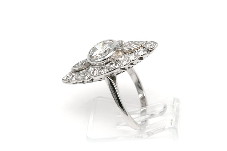 Bague 52 Bague marquise années 70 en or blanc 18 carats et diamants 58 Facettes 23796