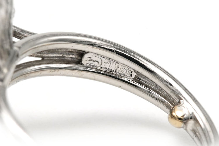 Bague 48 Bague contemporaine en platine, saphir et diamants baguette 58 Facettes DEP-BORK