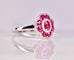 Bague 52 Bague en or blanc, rubis et diamants 58 Facettes AB733