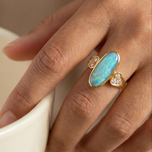 Bague 52 Bague en or jaune 18 carats, opale boulder et diamants 58 Facettes