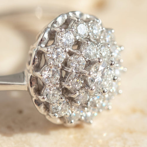 Bague 58 Bague cocktail florale en or blanc et diamants 58 Facettes HJ250248