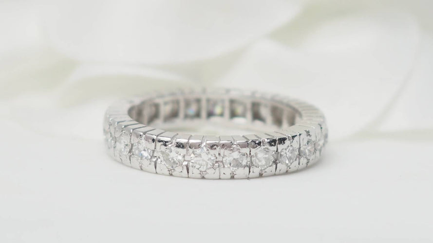 Bague 49 Alliance américaine en platine et diamants, 0,92 ct 58 Facettes 30685