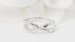 Bague 50 Bague croisée en or blanc et diamants 58 Facettes 30472