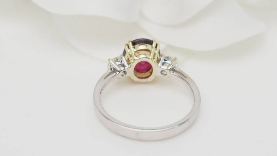 Bague 54 Bague en or bicolore 18k, rubis naturel certifié et diamants 58 Facettes 32734