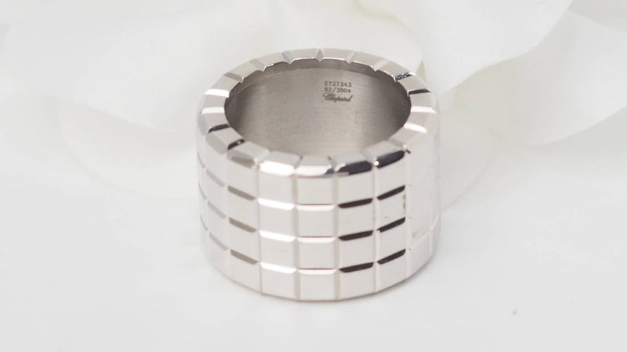 Bague 52 Chopard Ice Cube - Bague en or blanc 58 Facettes 32990
