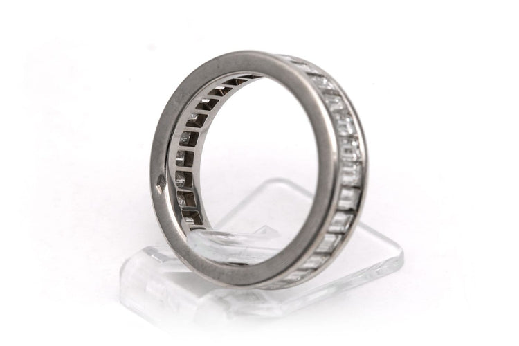 Bague 52 Alliance américaine - Bague en or blanc et diamants baguette 58 Facettes 23831